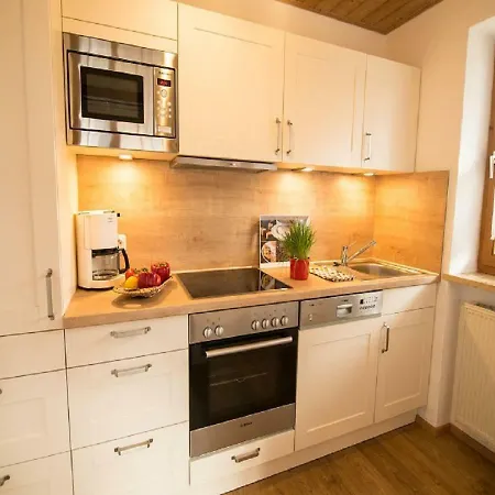 Haußmann Apartment *